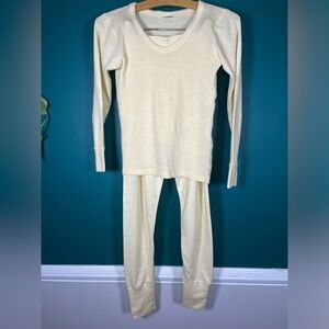 Vintage 70’s/80’s cozy pale yellow pajama set